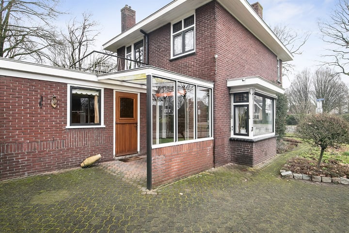 View photo 22 of Almelosestraat 48