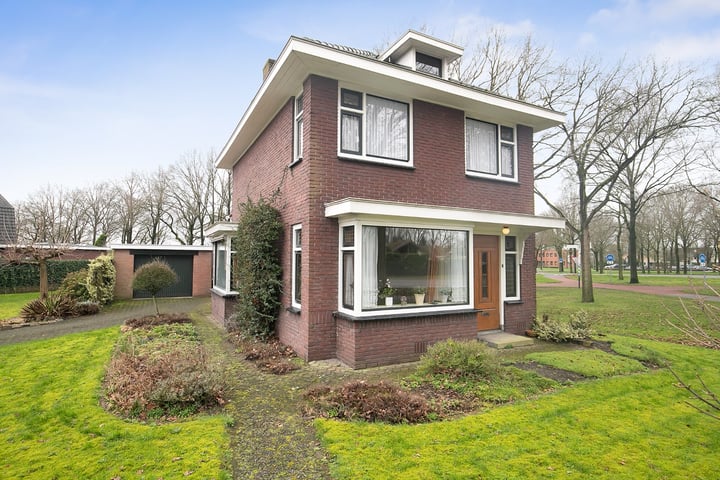 Bekijk foto 34 van Almelosestraat 48