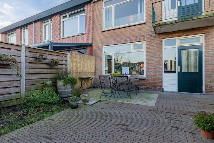 Foto 37 van Irenestraat 24