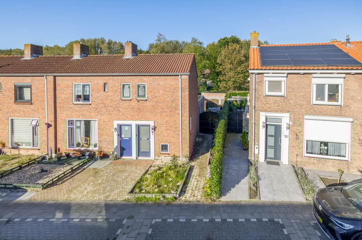 Photo 4 of Julianastraat 12