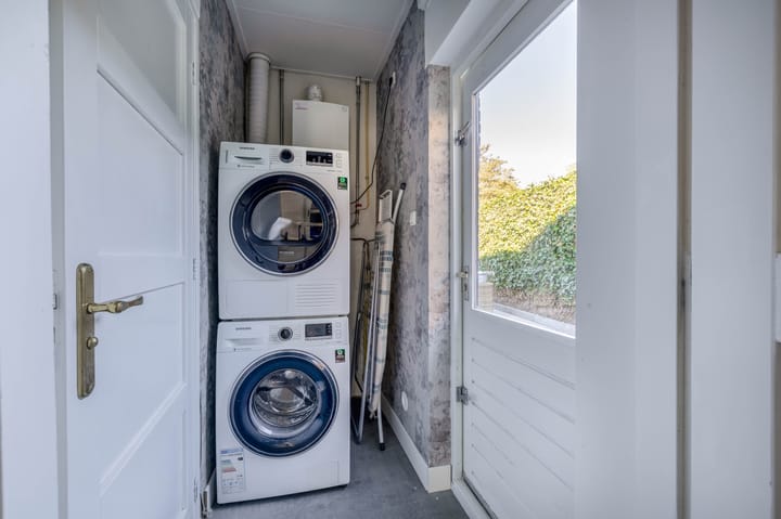 Photo 14 of Julianastraat 12