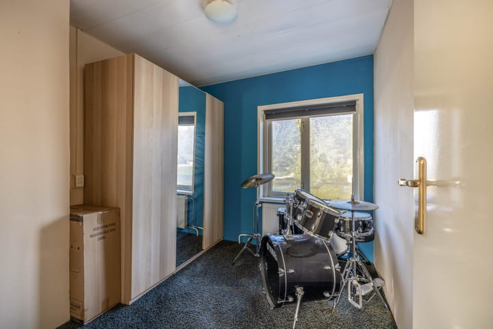 Photo 21 of Julianastraat 12