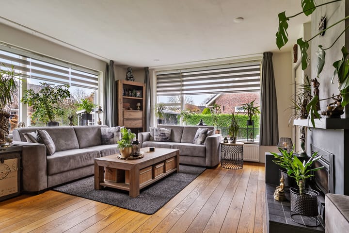 Photo 4 of Hullenweg 9