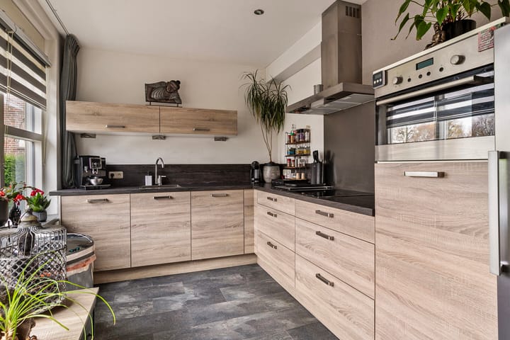 Photo 10 of Hullenweg 9