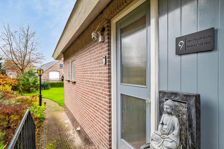 Photo 35 of Hullenweg 9