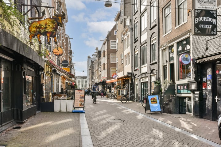 View photo 21 of Leidsekruisstraat 2-A2