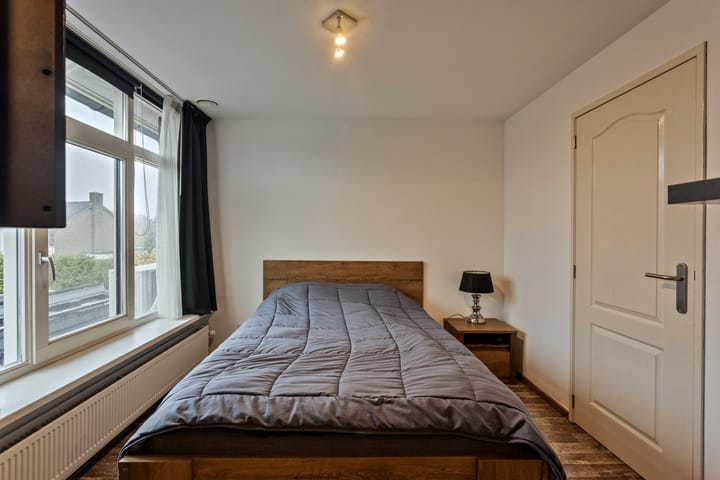 Foto 24 van Limburgstraat 16