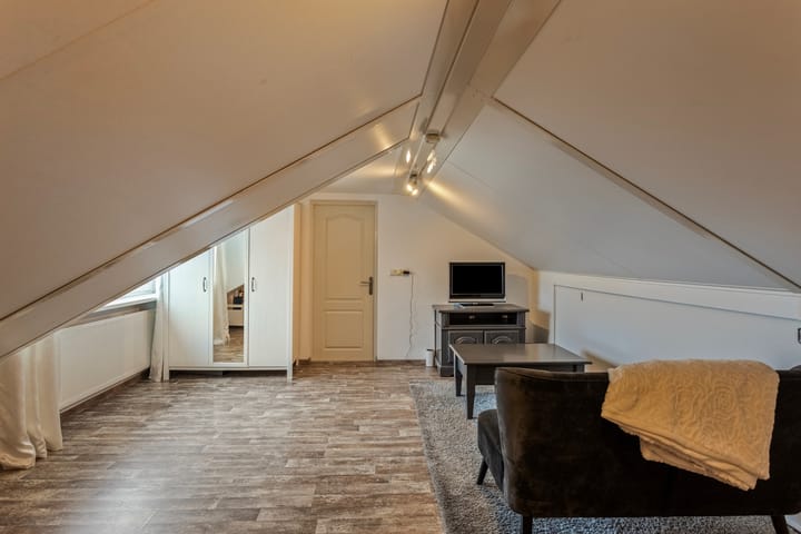 Foto 31 van Limburgstraat 16