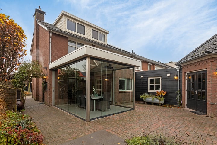 Bekijk foto 3 van Limburgstraat 16