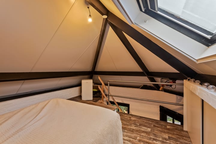 Foto 48 van Limburgstraat 16