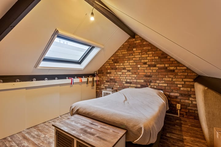 Foto 49 van Limburgstraat 16