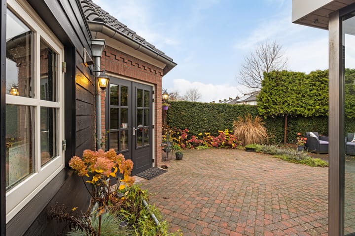 Foto 50 van Limburgstraat 16