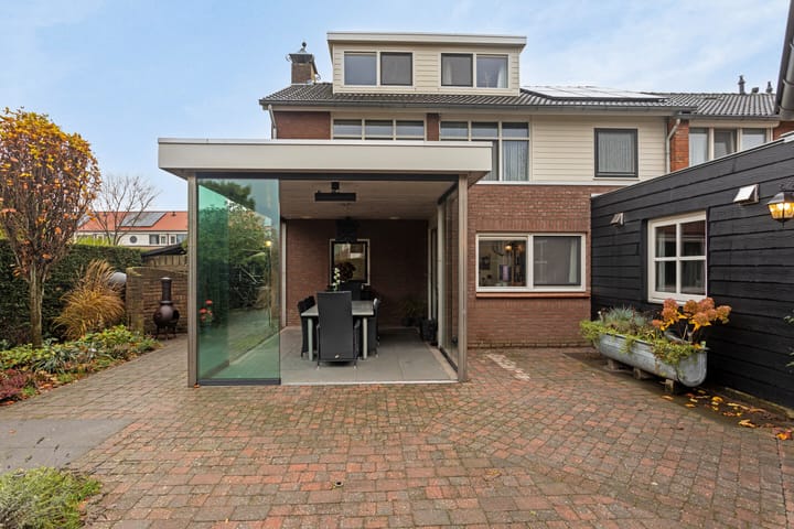 Foto 54 van Limburgstraat 16