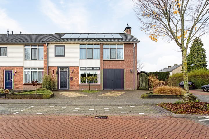 Foto 56 van Limburgstraat 16