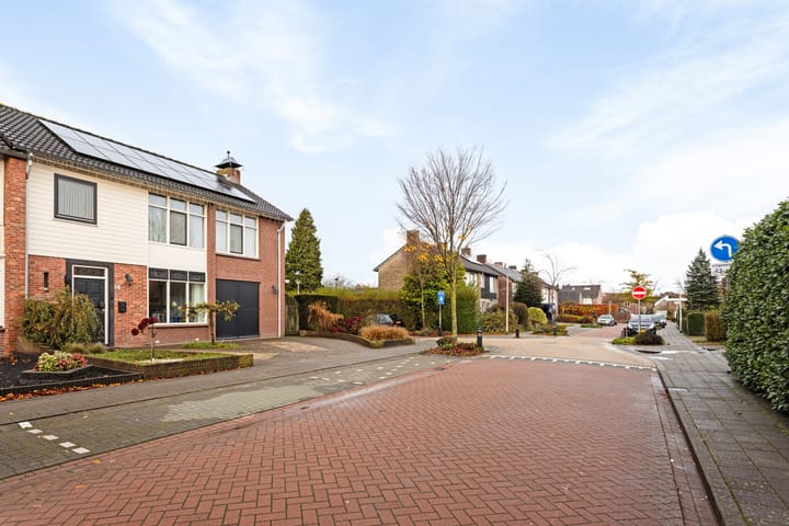 Foto 58 van Limburgstraat 16