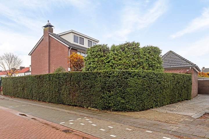 Bekijk foto 59 van Limburgstraat 16