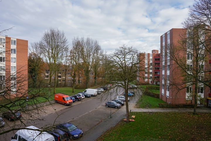 View photo 22 of Berghofstraat 38