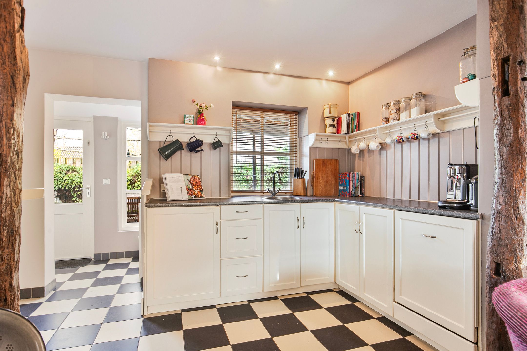 Foto 12 van Kerkeneind 9