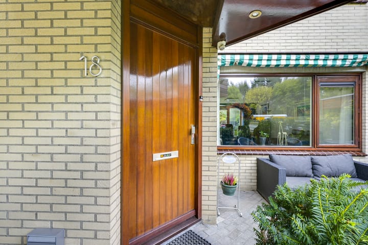 Foto 5 van Valkeniersborch 18