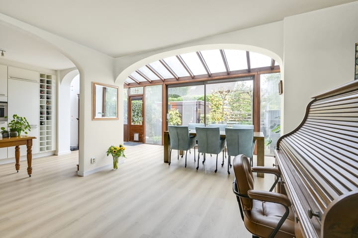 Foto 10 van Valkeniersborch 18