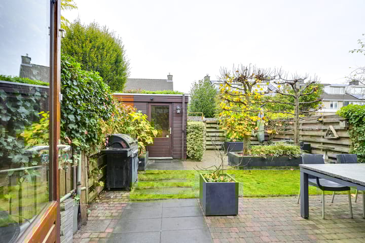 Foto 15 van Valkeniersborch 18