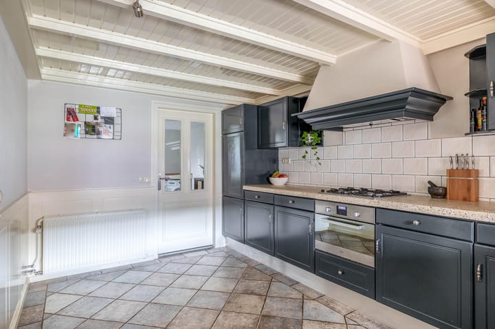 Foto 10 van Bizetstraat 21