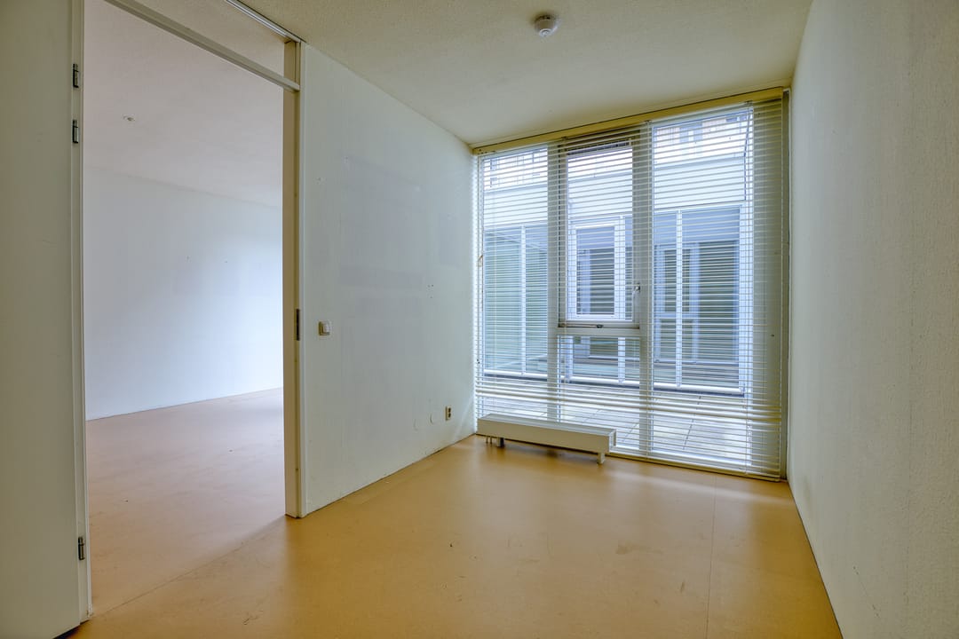 Photo 11 of Bouwe Landlaan 18