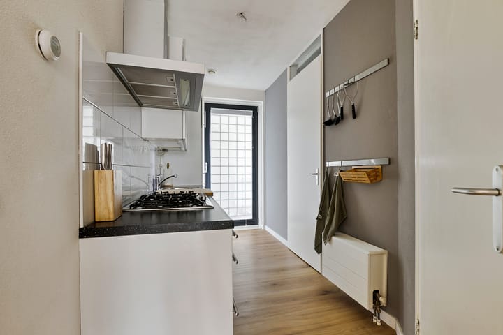 Photo 13 of Pandora 33