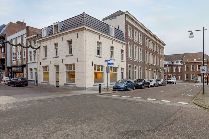 View photo of Kruisherenstraat 19