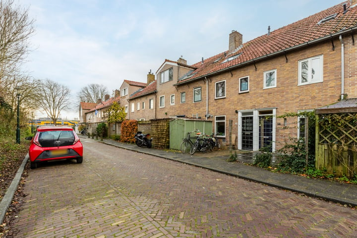 Bekijk foto 37 van Ranonkelstraat 14