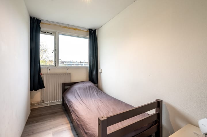 Photo 17 of Steile Bank 8