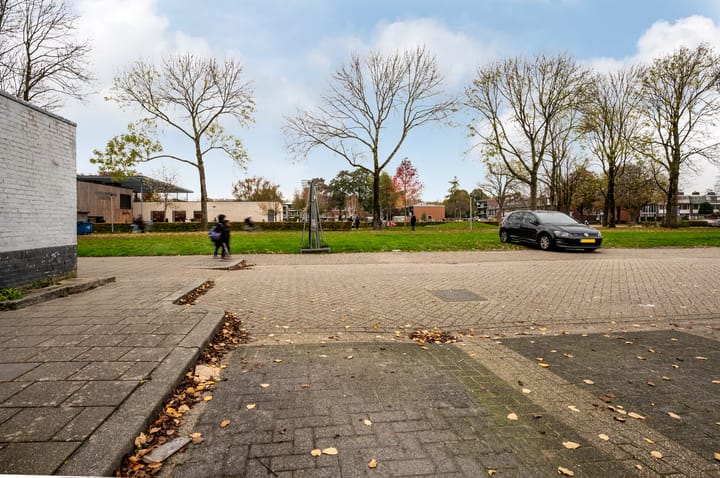 Photo 24 of Steile Bank 8