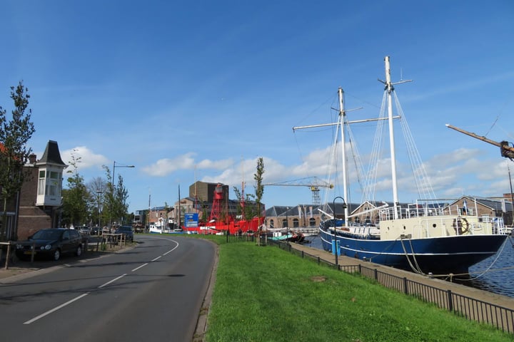 Bekijk foto 3 van Zuidstraat 68