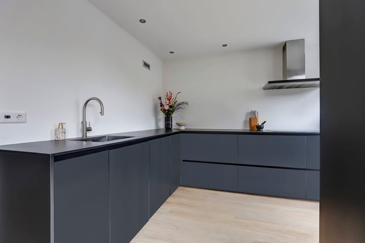 Photo 15 of Mauritsstraat 34