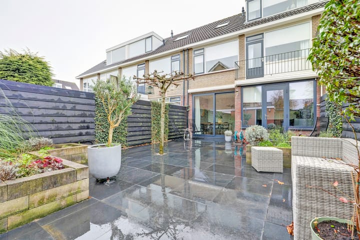 Photo 45 of Mauritsstraat 34