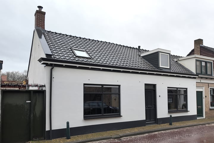 Bekijk foto 1 van Kerkstraat 34