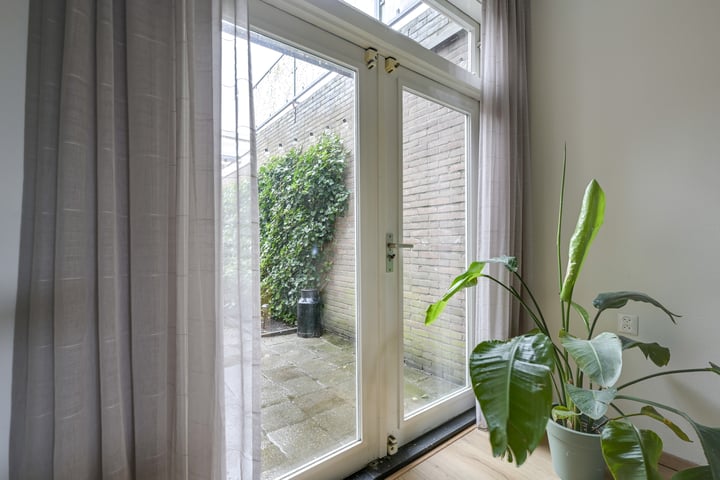 Bekijk foto 13 van Edisonstraat 27