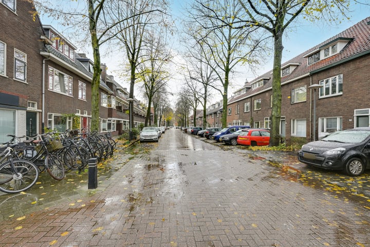 Bekijk foto 32 van Edisonstraat 27