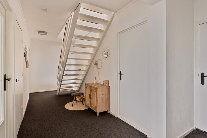 Foto 13 van Burg. van Grunsvenplein 117