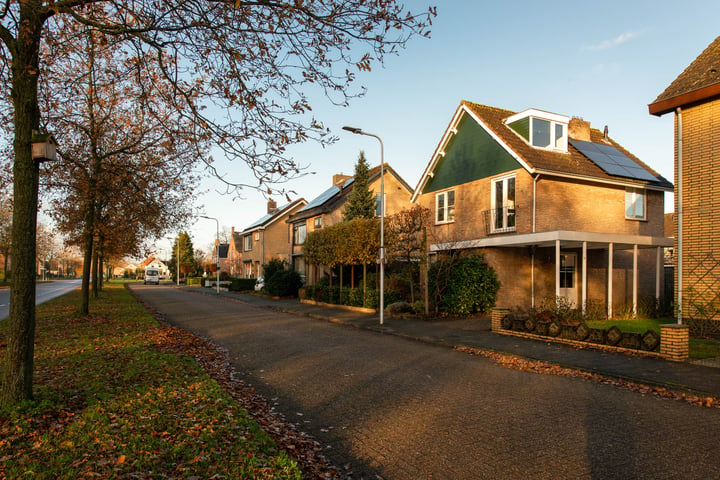 Bekijk foto 43 van Huijbergseweg 63