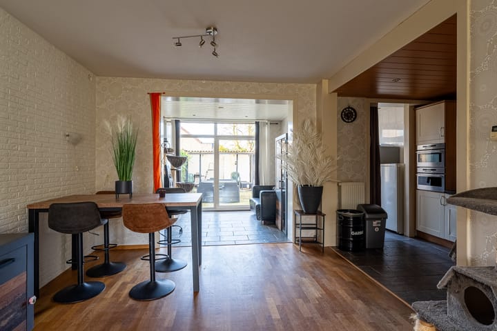 Foto 11 van Bloemenlaan 82