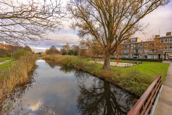 Bekijk foto 33 van Laakkade 255