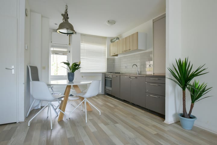 Foto 10 van Lindegracht 1