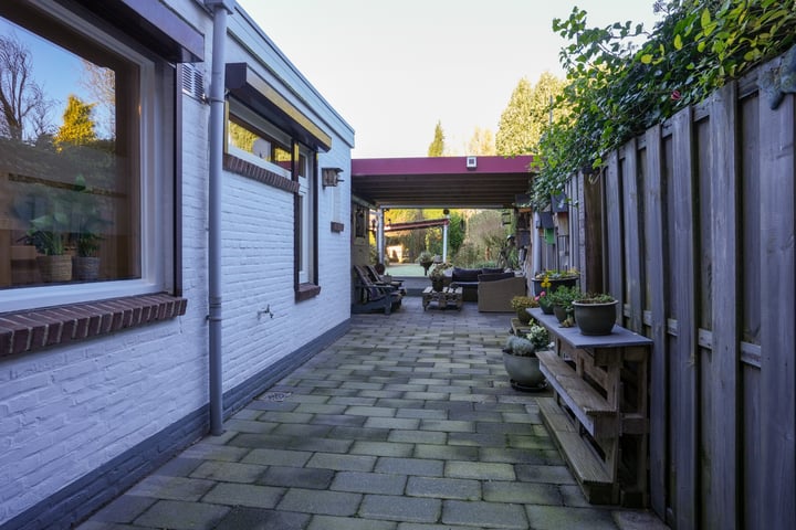 View photo 35 of Drievogelstraat 36