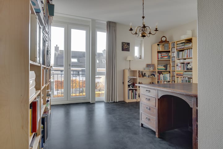 Foto 18 van Dokter de Voslaan 9