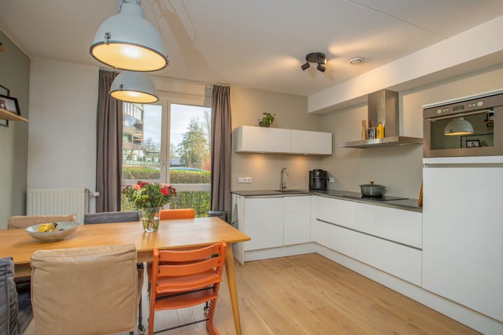 Foto 8 van Van Eesterenstraat 23