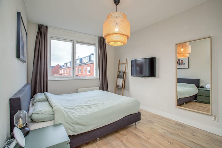 Foto 12 van Van Eesterenstraat 23