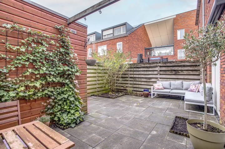 Foto 21 van Van Eesterenstraat 23