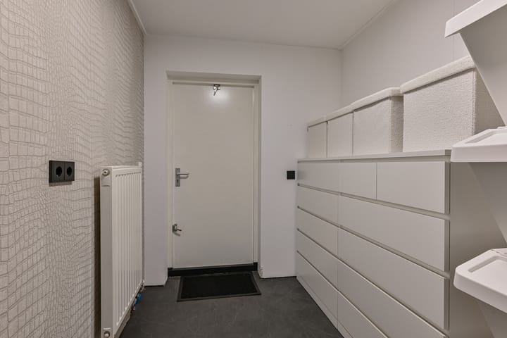 Foto 17 van Herman Bavinckstraat 4