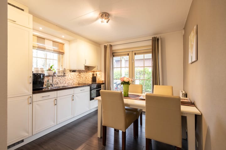 Foto 16 van Wevelsweg 1